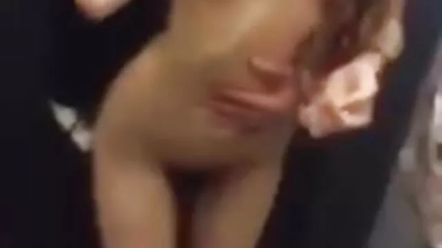 Marley brinks bevitte a kő gruppen szex video puskáját és a kétsoros fegyverét mindkét kapzsi lyukába.