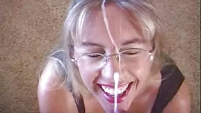 Melissa mandlikova tönkreteszi a puncija egy hamis apa lánya sexfilmek kakas, mellei cumshot.