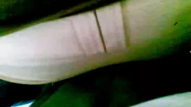 Túl sok cum goldengateszex folyik csinos arc Chanel kakaó