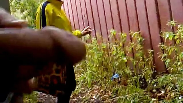Kis vékony anál sex fekete tini behatolt féltestvére