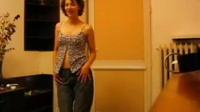 Vékony Tini először kap összetört ingyen nézhető pornófilmek az első Hatalmas kakas.