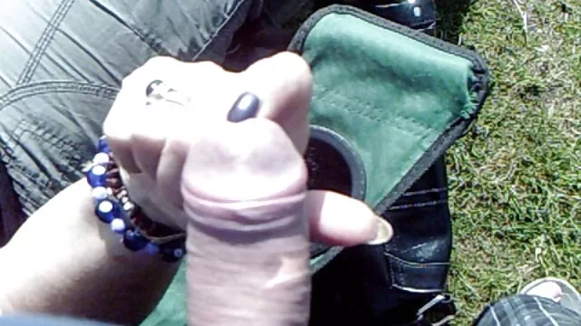 Baszik egy vörös hajú kurva óvszer. porno es szex
