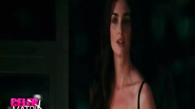 Baszik ököl szex videók barátom felesége Szőrös Punci