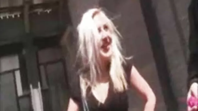 az idősebb duónak valami frissre van bea aszony pornoja szüksége.