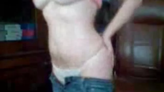 Meztelen Melltartó kollégium sex nélkül a parton, kém kamera, kukkoló videó, HD