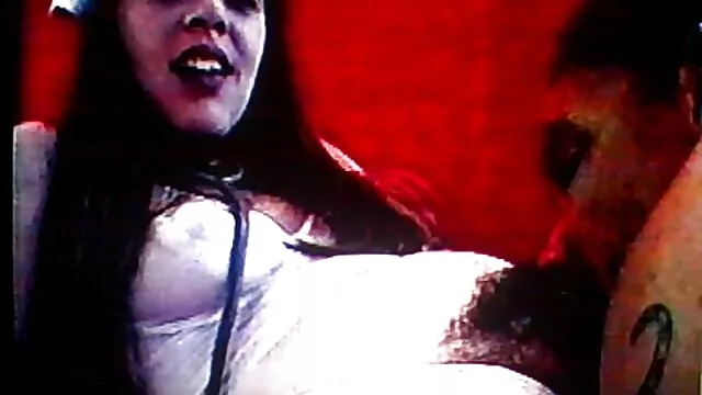 Kémkedett a szőke szoknyája után a mozgólépcsőn. utcai sex videok