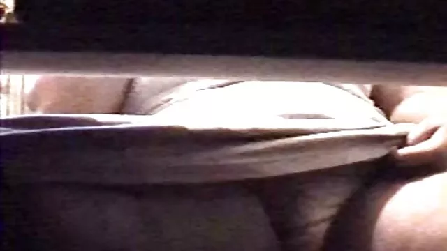 Érett Orosz penzert sex video nő, hogy kielégítsék a két lány
