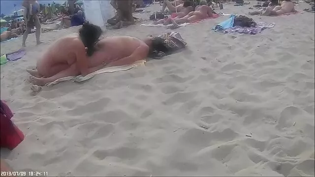 Hatalmas szeksz fílmek Ébenfa Elda döngeti egy fehér lány egy punci